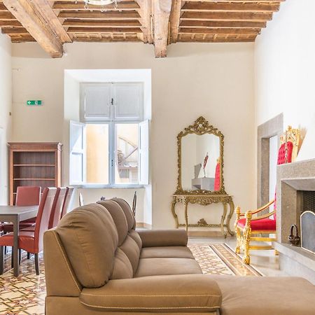 The House Of Thrones Apartment Viterbo Bagian luar foto