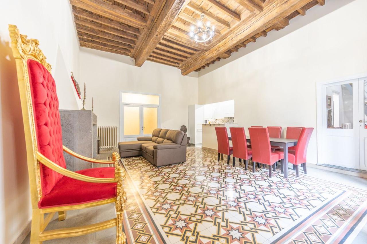 The House Of Thrones Apartment Viterbo Bagian luar foto